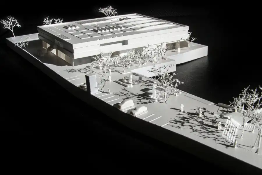 Architektonický model vytlačený 3D tlačou. Stredná škola v&nbsp;Allande (AT). Stredná škola v&nbsp;Allande (AT)