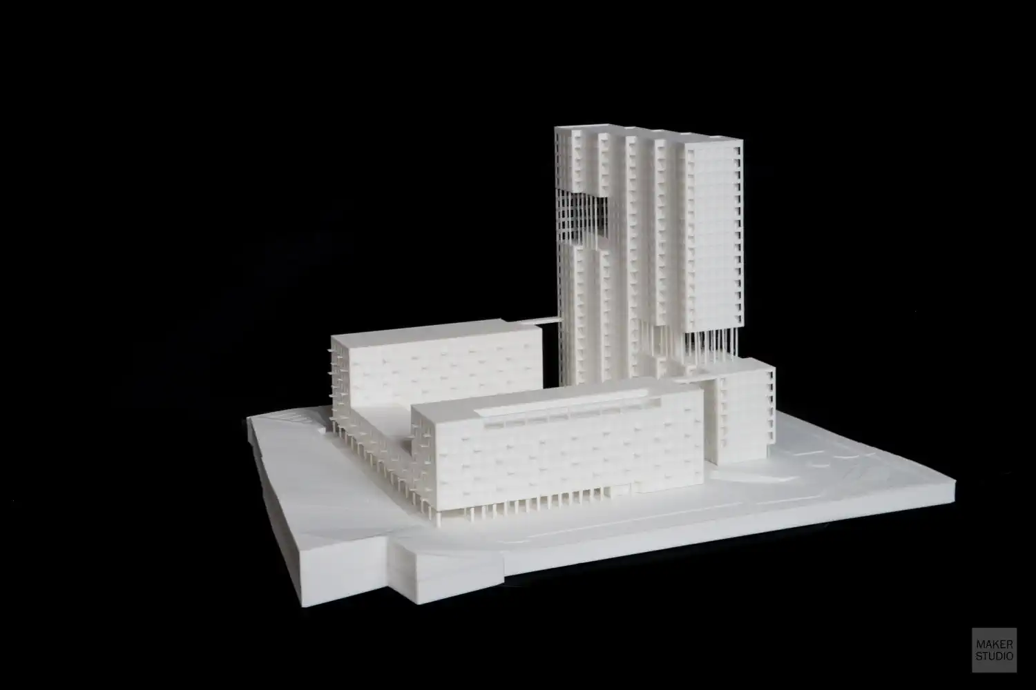 Architektonický model vytlačený 3D tlačou. Spartakovská Trnava - obytný súbor s výškovou dominantou. Spartakovská Trnava - obytný súbor s výškovou dominantou